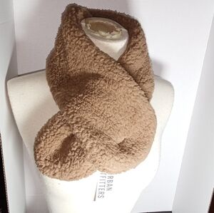NEW! UO - Urban Outfitters Teddy Bear Bouclé Neck Wrap/Scarf. (Unisex)